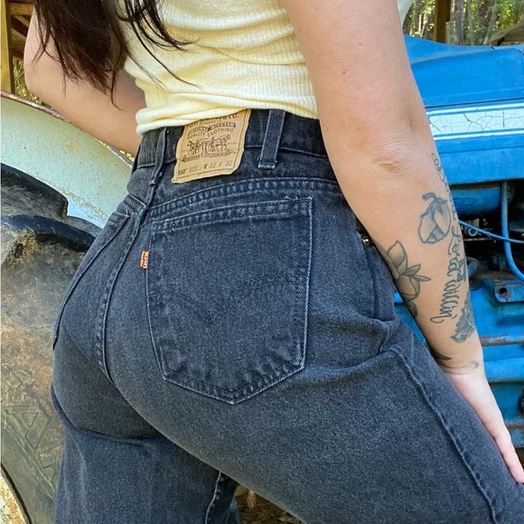 Sold - Picture 6 of 8